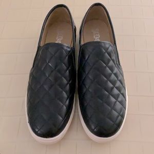 Women’s slip on shoes *Only worn once*